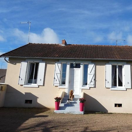 gite de l épinette Commentry Exterior foto