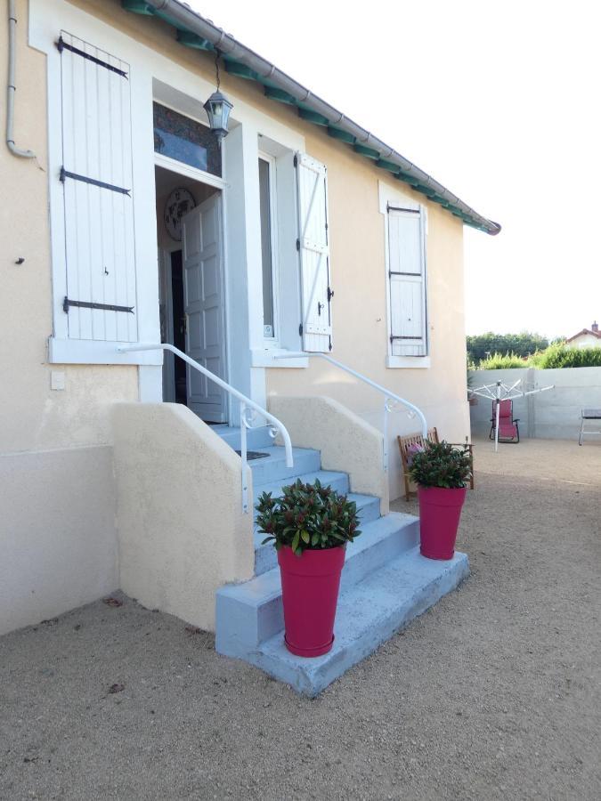 gite de l épinette Commentry Exterior foto
